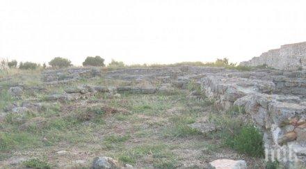 проучвана средновековната крепост бузово кале