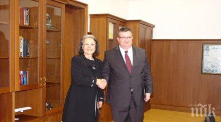 българската гръцката прокуратури подписаха меморандум разбирателство