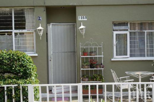 Британка отмъсти на неверния си съпруг – продаде дома им, докато той е в командировка 