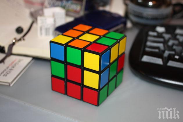 14-годишен нареди кубчето на Рубик за 4,9 секунди