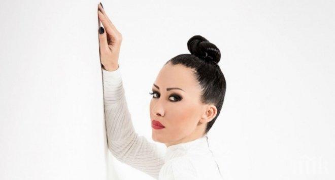 Джена показа новия си (снимка)