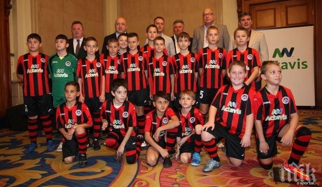 Локомотив (София) с амбициозен проект за възраждането на школата в Надежда