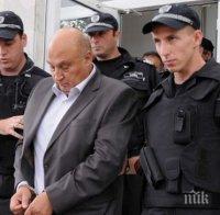 Дадоха на съд Кирил Рашков за непристойни действия спрямо журналисти