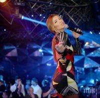 Анелия разтърси 