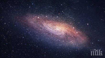 телескопът хабъл улови сливането галактики