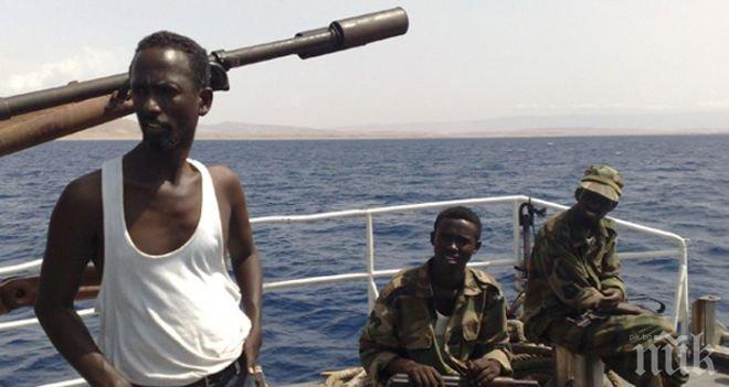 Пирати завзеха полски товарен кораб край Нигерия и плениха петима моряци 