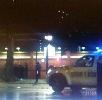 Извънредно! Терорист атакува с кола полицейски кордон в Белгия! Открита е стрелба