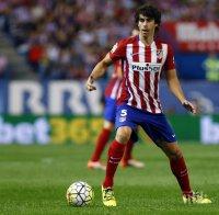 Халф на Атлетико (Мадрид) със счупен крак
