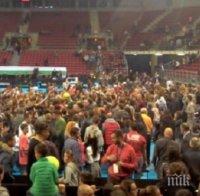 Истерия заради Гришо, притеснени родители търсят децата си в 