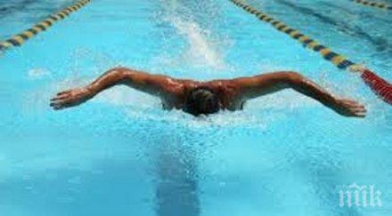 малки плувци върнаха медала гърция