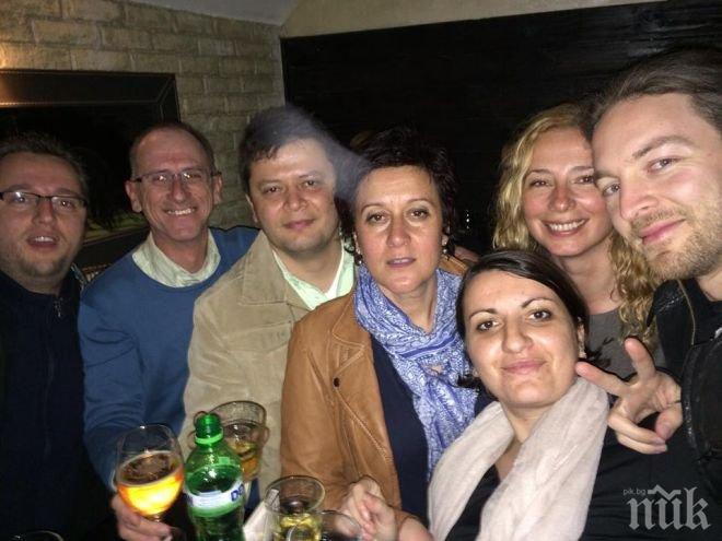 Ексклузивно в ПИК! Нов скандал! Кака Цона, Ники Капута, Сирма с големите бомби и блондинката Тетте се наливат с твърдо гориво в очакване на нова порция власт! 