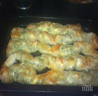 Глад! Жрици на любовта в Гърция предлагат услуги и срещу баничка