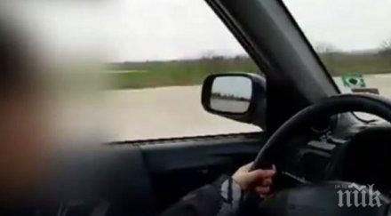 потресаващо видео мъж напътства дете кара 140 час тракия