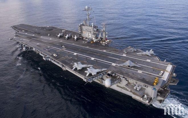 Край руския крайцер „Москва“ са разположени най-малко две турски подводници
