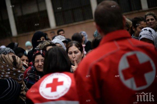 Равносметка! 20 арестувани и двама тежко ранени полицаи след масово сбиване на бежанци в Берлин