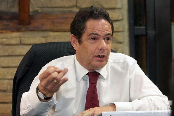 Вицепрезидентът на Колумбия припадна от умора 