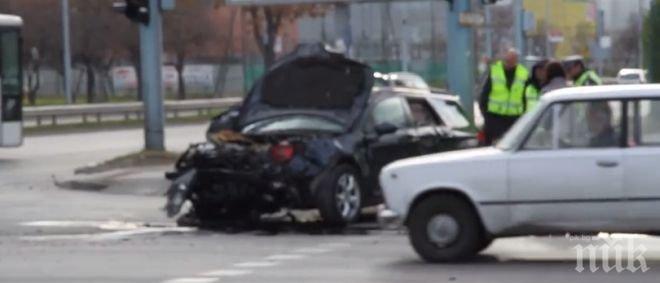 Автомеле в Пловдив заради неработещи светофари (снимки и видео)