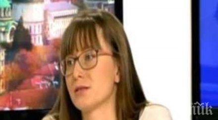 уволниха възпитателка детски център вдигала дете косата