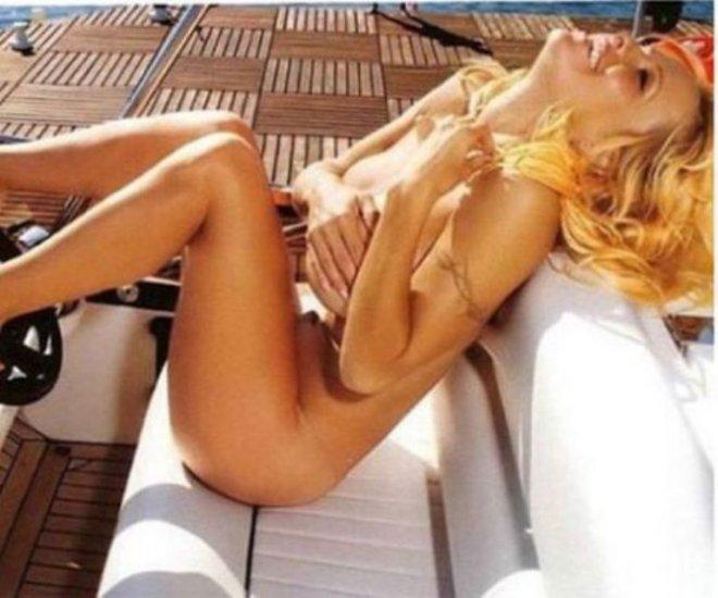 Памела Андерсън се разголва за последно за Плейбой