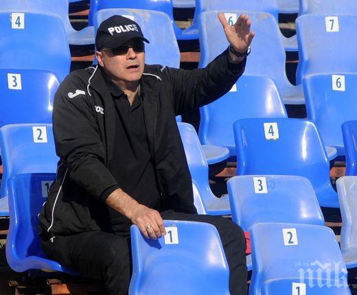 Емил Велев: Ножът опря до кокала 