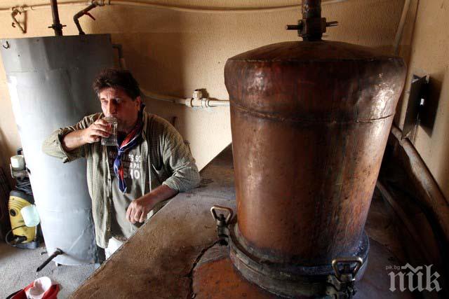 Собствениците на казани за ракия излизат на протест 
