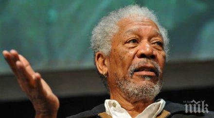 самолетът морган фриймън кацна извънредно сащ