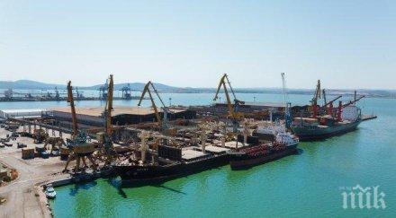 бургаските пристанища отворени маневриране
