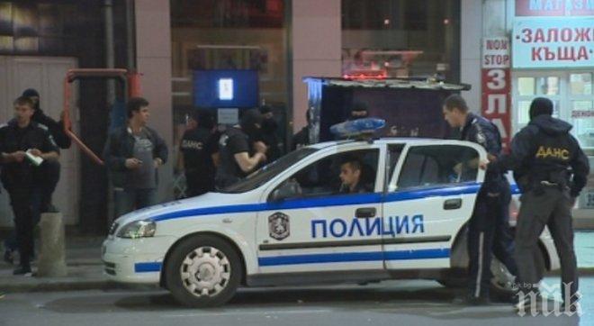Екипи на Специализирани полицейски сили готвят нощна акция в Пловдив