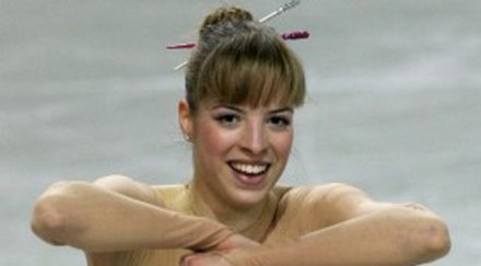 каролина костнер защити титлата