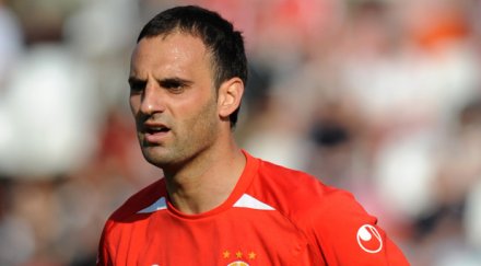 защитник цска осъди бивш началник 1000 лева