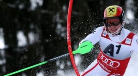 марсел хиршер разби конкуренцията кицбюел