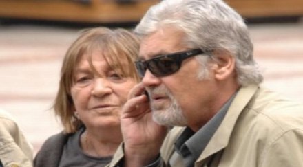 съпругата ламбо гласувам искам светя газова лампа