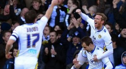 лийдс изхвърли тотнъм битката къп