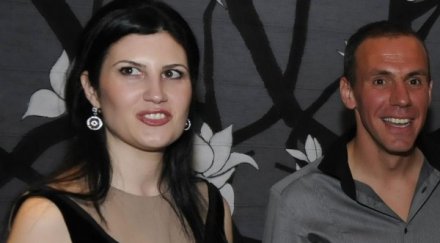 кишишев жена беше типичната футболна съпруга