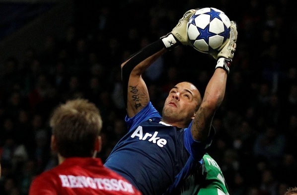 Ники Михайлов със суха мрежа при трудно гостуване