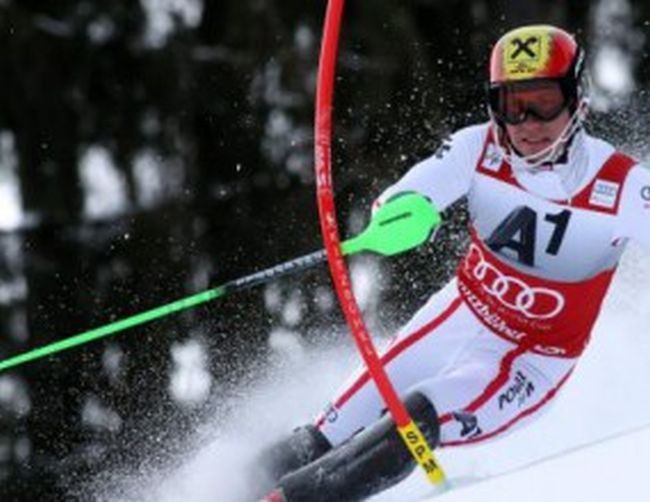 Марсел Хиршер разби конкуренцията в Кицбюел