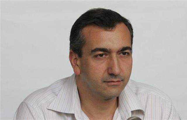 ЦИК: Само 2 процента избирателна активност в 10 ч.