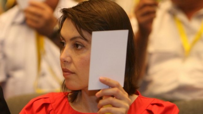 Любка Качакова за Ягуара на Халваджиян: Понякога наглостта идва в повече от парите