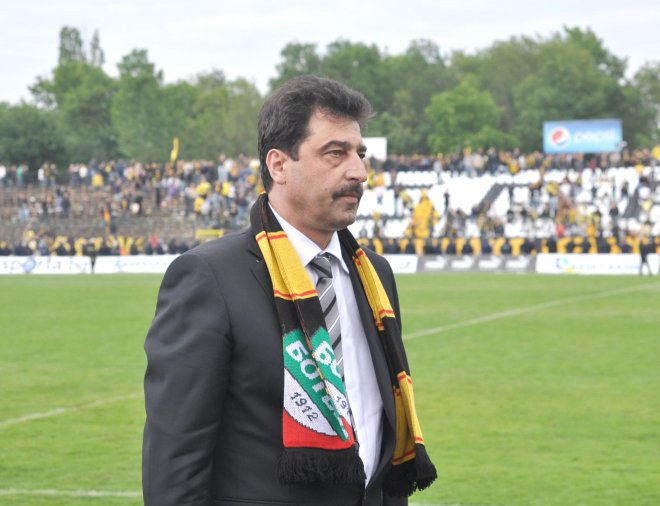 Банкерът Цветан Василев не се смята за фактор: Важното е хората да гласуват 