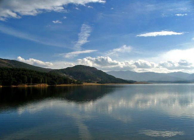 Пропадна част от пътя Доспат-Батак