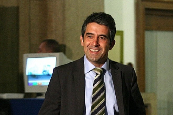 Плевнелиев отлита за Франция при Оланд