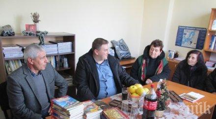 евродепутатът герб енп емил радев дари книги читалищната библиотека приселци