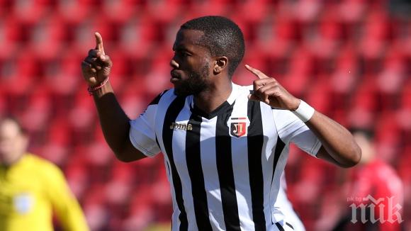 Йоан Ласиман се раздели с Локо (Пд)