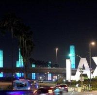 Членовете на корейска поп група бяха задържани на летището в Лос Анджелис