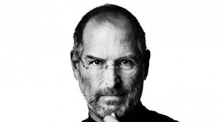 изобразиха стив джобс бежанец