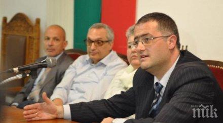 областният управител сливен дсб подава оставка