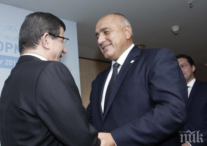 Давутоглу и Борисов ще обсъдят овладяването на миграционния натиск