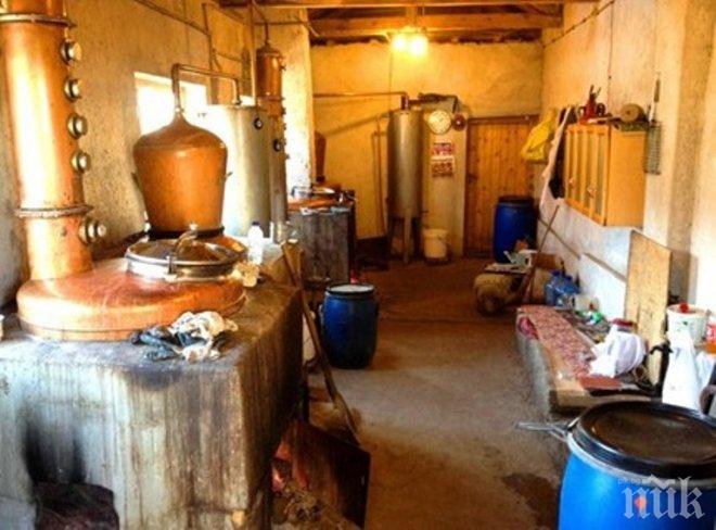 Казанджии и лозари плашат с блокади на пътища