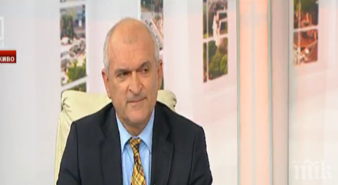 Главчев прикани ДСБ да избистрят позицията си