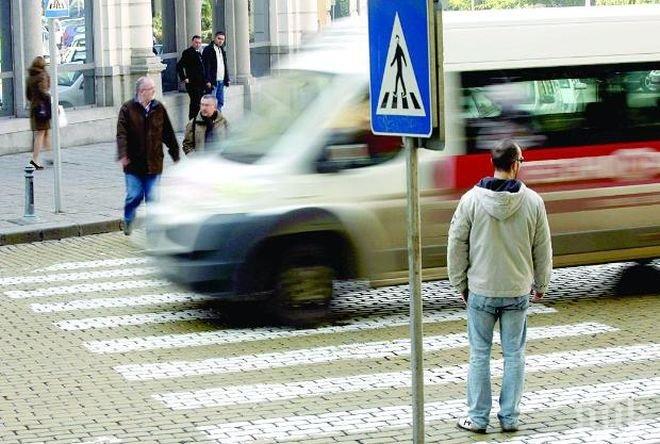 Двама пешеходци пострадаха при катастрофи в Бургас за последните 24 часа 